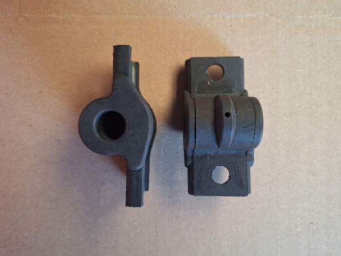 Set onderste rubbers stabilisatorstang VA